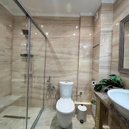 Argisht Palm - * Goldstrand